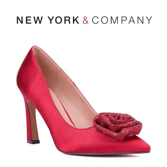 🌹 NEW YORK AND COMPANY Ilyana Red Rose Satin Pumps Heels SIZE 6 NEW IN BOX - Picture 1 of 16